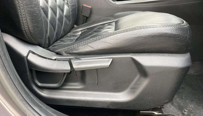2021 Hyundai ALCAZAR PRESTIGE (O) 6STR 2.0 AT, Petrol, Automatic, 91,181 km, Driver Side Adjustment Panel