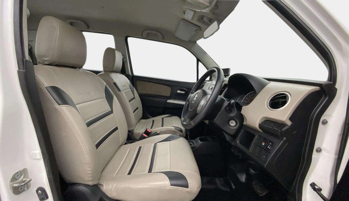 2016 Maruti Wagon R 1.0 VXI AMT, Petrol, Automatic, 42,384 km, Right Side Front Door Cabin