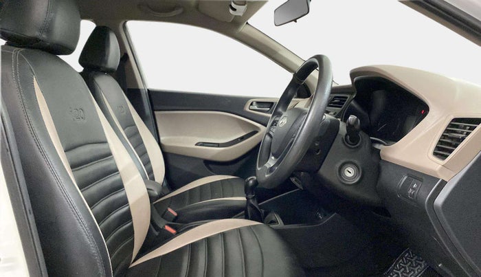 2015 Hyundai Elite i20 MAGNA 1.2, Petrol, Manual, 37,874 km, Right Side Front Door Cabin
