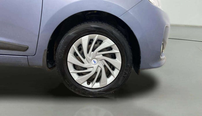 2017 Hyundai Grand i10 SPORTZ 1.2 KAPPA VTVT, Petrol, Manual, 79,389 km, Right Front Wheel