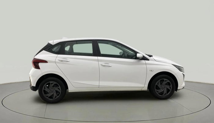 2024 Hyundai NEW I20 MAGNA 1.2 MT, Petrol, Manual, 12,714 km, Right Side View