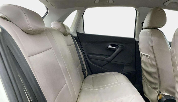 2014 Volkswagen Polo COMFORTLINE 1.2L, Petrol, Manual, 48,636 km, Right Side Rear Door Cabin