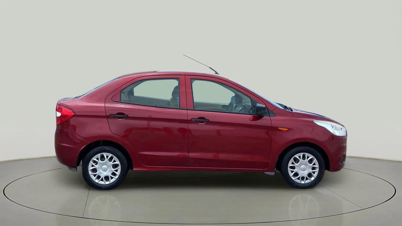 2015 Ford Figo Aspire AMBIENTE 1.5 DIESEL, Diesel, Manual, 97,722 km, Right Side View