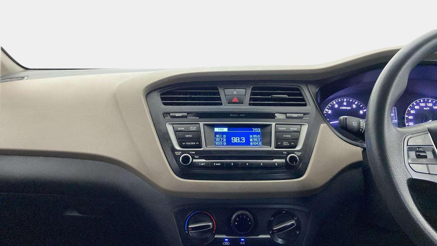 2015 Hyundai Elite i20 MAGNA 1.2, Petrol, Manual, 80,138 km, Air Conditioner