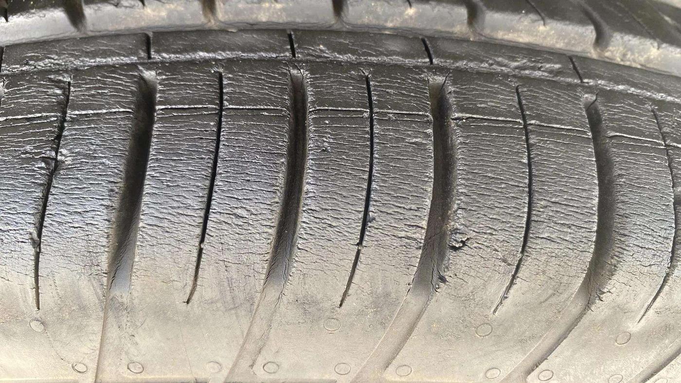 2019 Renault Duster RXS CVT, Petrol, Automatic, 25,396 km, Right Front Tyre Tread