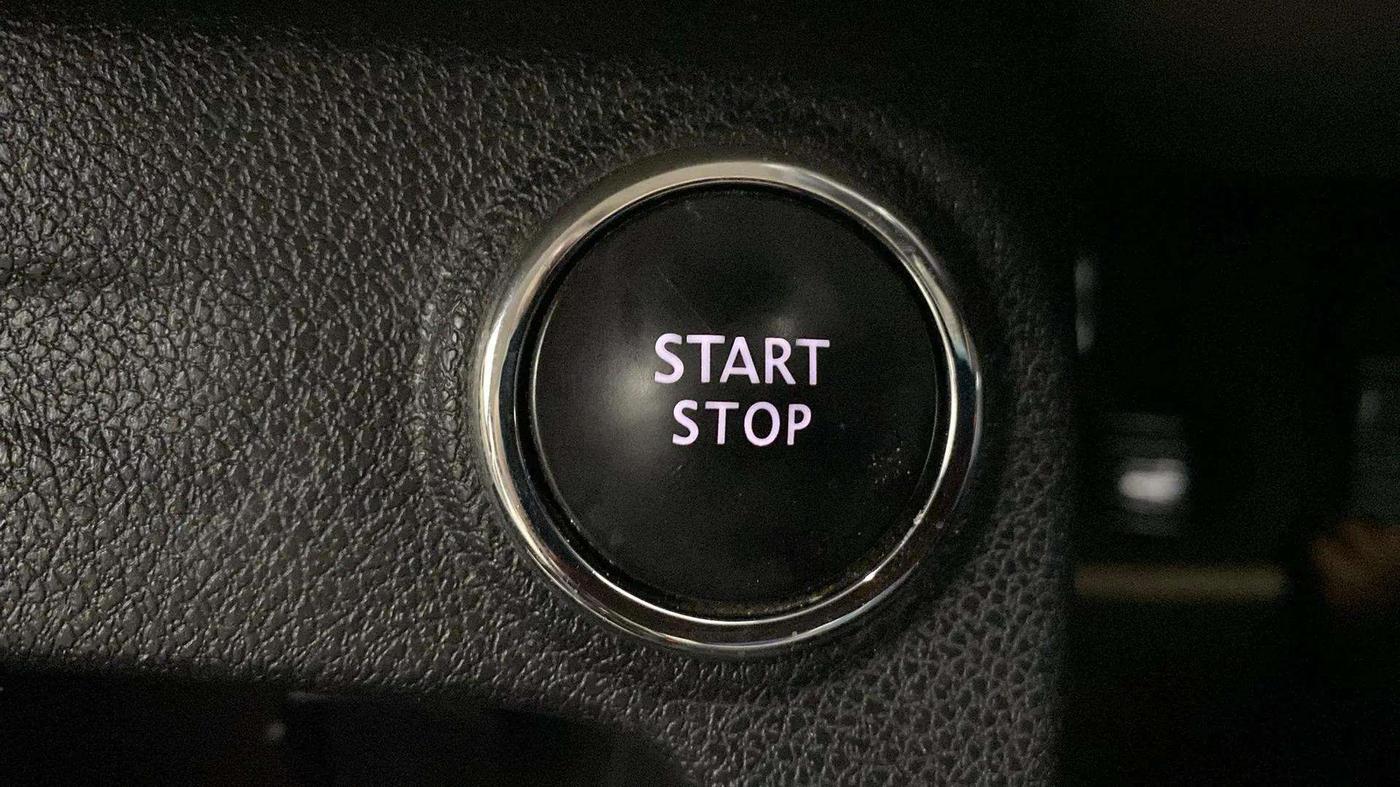 2018 Renault Captur PLATINE DIESEL , Diesel, Manual, 1,12,157 km, Keyless Start/ Stop Button