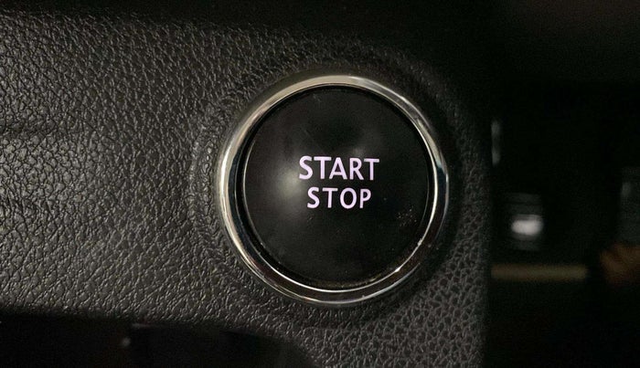 2018 Renault Captur PLATINE DIESEL , Diesel, Manual, 1,12,124 km, Keyless Start/ Stop Button