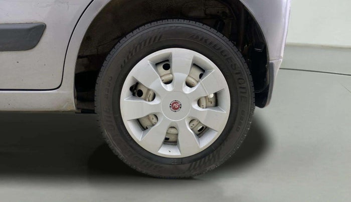 2016 Maruti Wagon R 1.0 LXI CNG, CNG, Manual, 56,695 km, Left Rear Wheel
