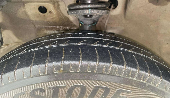 2016 Maruti Wagon R 1.0 LXI CNG, CNG, Manual, 56,695 km, Left Front Tyre Tread