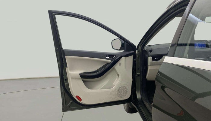 2021 Tata NEXON XZA PLUS SUNROOF PETROL, Petrol, Automatic, 29,629 km, LHS Front Door