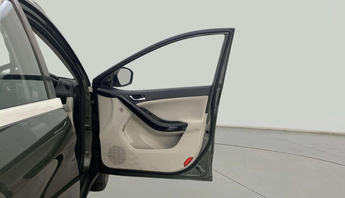 2021 Tata NEXON XZA PLUS SUNROOF PETROL, Petrol, Automatic, 29,629 km, RHS Front Door