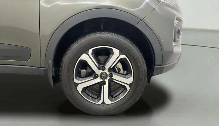 2021 Tata NEXON XZA PLUS SUNROOF PETROL, Petrol, Automatic, 29,629 km, Right Front Wheel