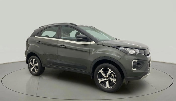 2021 Tata NEXON XZA PLUS SUNROOF PETROL, Petrol, Automatic, 29,629 km, Right Front Diagonal