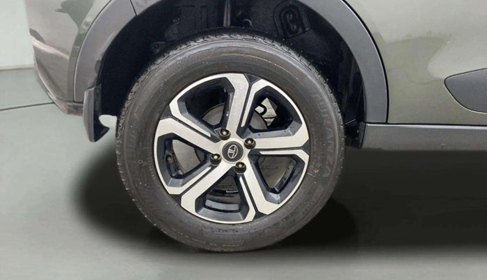 2021 Tata NEXON XZA PLUS SUNROOF PETROL, Petrol, Automatic, 29,629 km, Right Rear Wheel