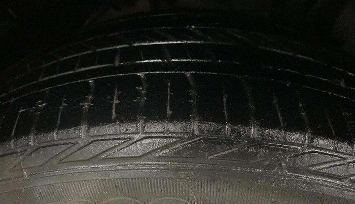 2021 Tata NEXON XZ PLUS PETROL DARK EDITION, Petrol, Manual, 30,329 km, Right Front Tyre Tread