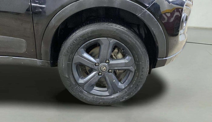 2021 Tata NEXON XZ PLUS PETROL DARK EDITION, Petrol, Manual, 30,329 km, Right Front Wheel