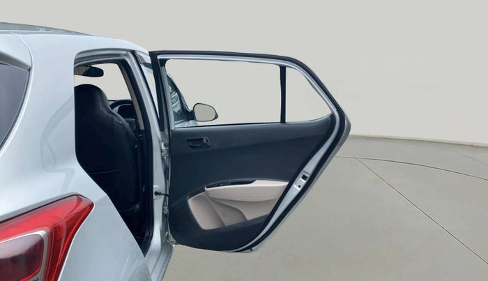 2018 Hyundai Grand i10 MAGNA AT 1.2 KAPPA VTVT, Petrol, Automatic, 46,525 km, RHS Rear Door