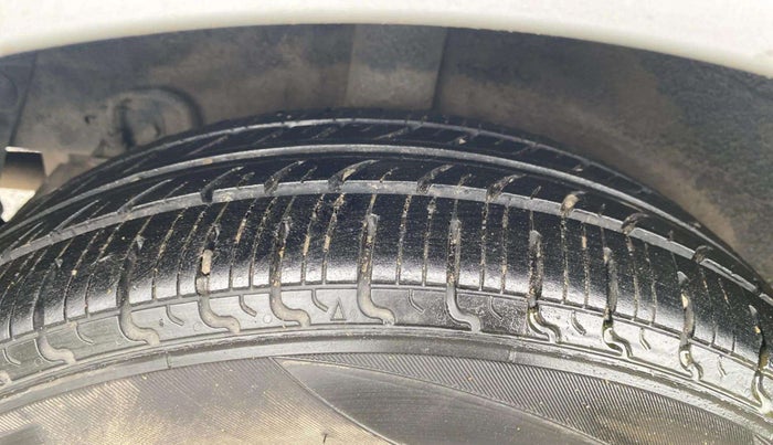 2018 Hyundai Grand i10 MAGNA AT 1.2 KAPPA VTVT, Petrol, Automatic, 46,525 km, Right Rear Tyre Tread