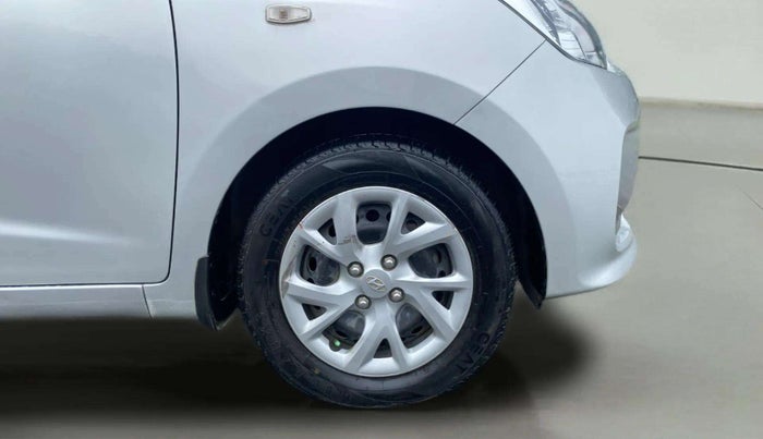 2018 Hyundai Grand i10 MAGNA AT 1.2 KAPPA VTVT, Petrol, Automatic, 46,525 km, Right Front Wheel
