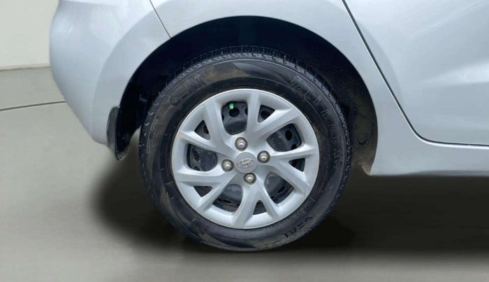 2018 Hyundai Grand i10 MAGNA AT 1.2 KAPPA VTVT, Petrol, Automatic, 46,525 km, Right Rear Wheel