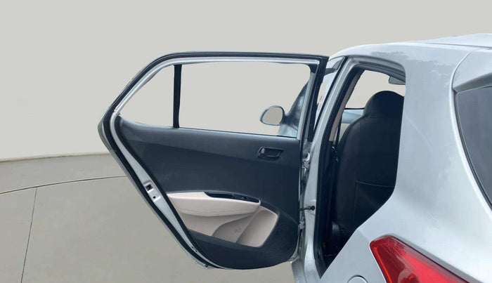 2018 Hyundai Grand i10 MAGNA AT 1.2 KAPPA VTVT, Petrol, Automatic, 46,525 km, LHS Rear Door