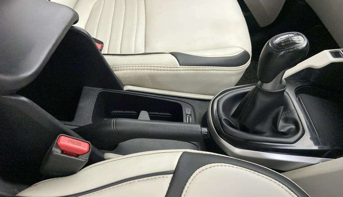 2022 KIA CARENS PRESTIGE PLUS 1.5 DIESEL 7 STR, Diesel, Manual, 60,467 km, Gear Lever