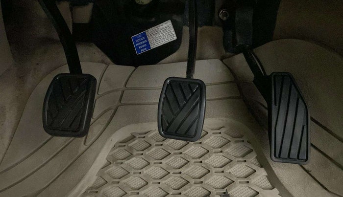 2017 Maruti Dzire VXI, Petrol, Manual, 24,332 km, Pedals