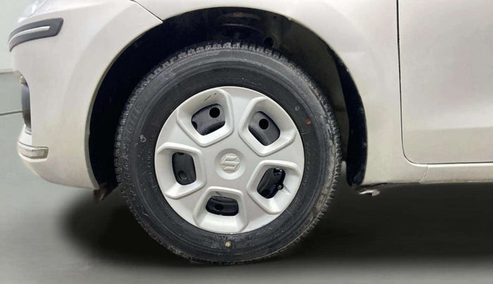2017 Maruti Dzire VXI, Petrol, Manual, 24,332 km, Left Front Wheel