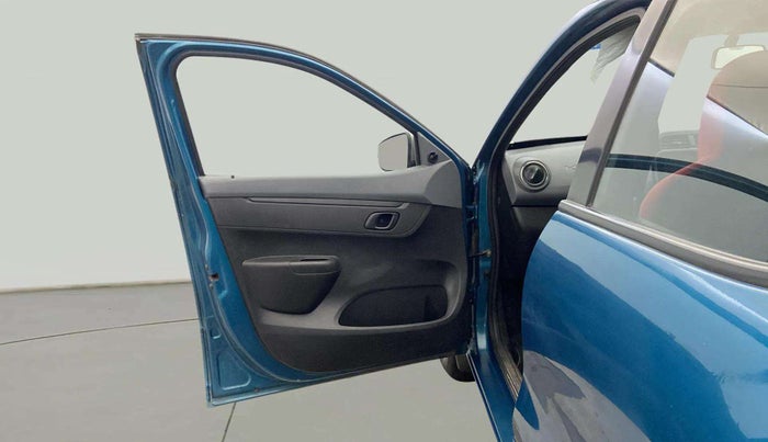 2020 Renault Kwid RXT 1.0 (O), Petrol, Manual, 25,526 km, LHS Front Door