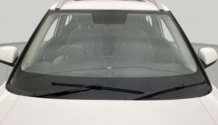 2020 Hyundai VENUE SX 1.0 TURBO, Petrol, Manual, 32,375 km, Front Windshield