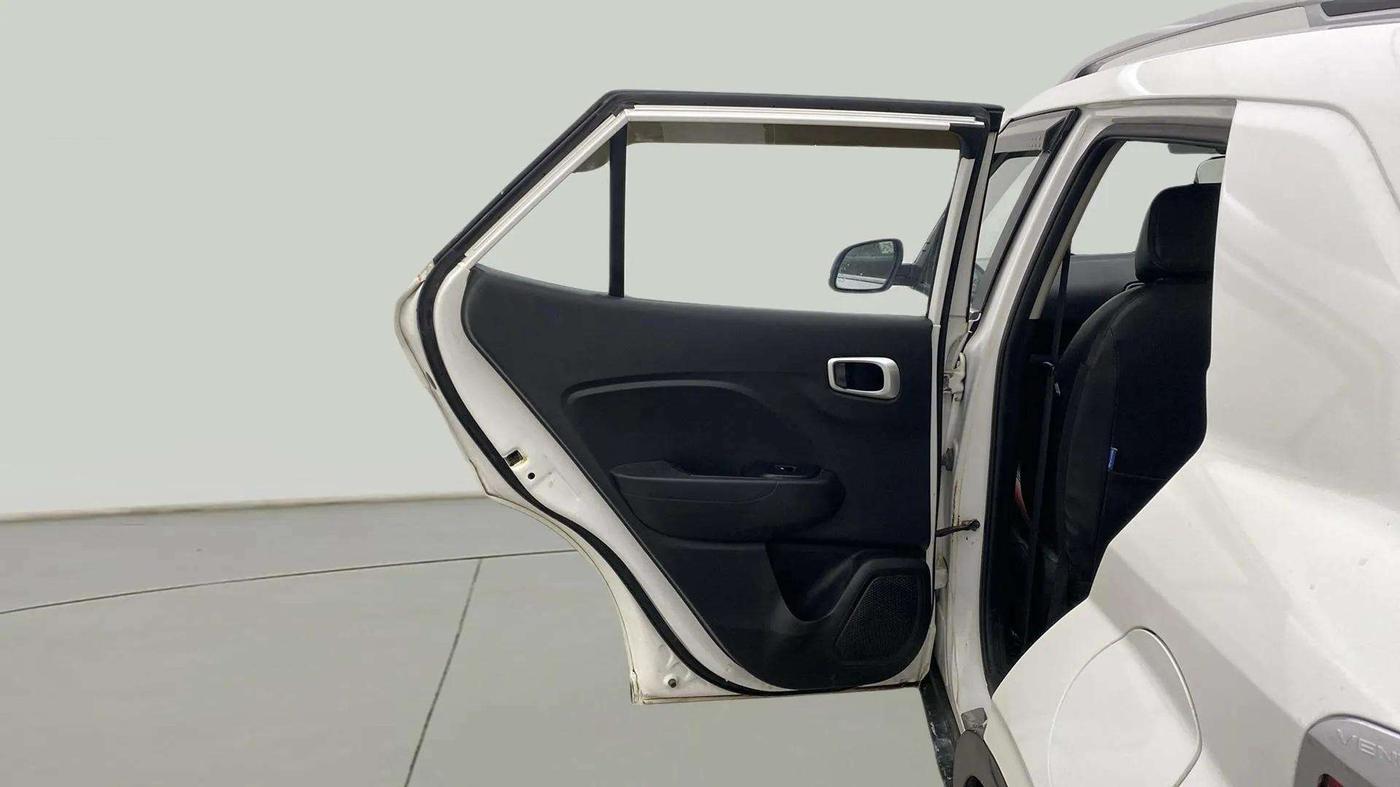 2020 Hyundai VENUE SX 1.0 TURBO, Petrol, Manual, 32,349 km, LHS Rear Door