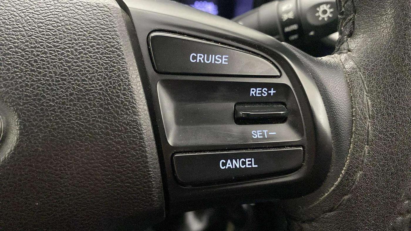 2020 Hyundai VENUE SX 1.0 TURBO, Petrol, Manual, 32,349 km, Adaptive Cruise Control