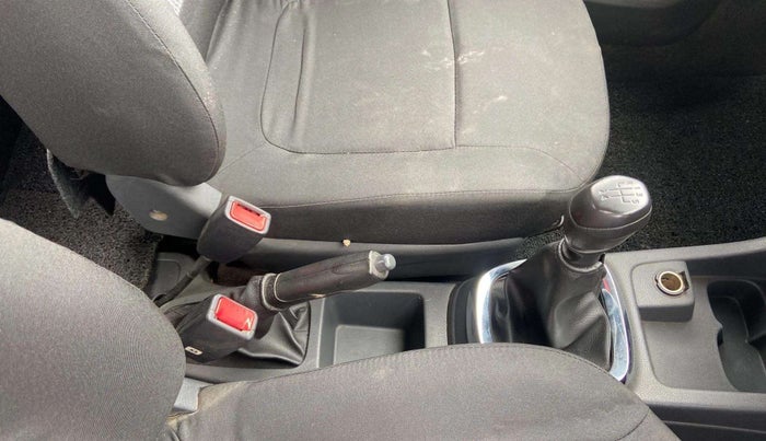 2016 Renault Kwid RXT 1.0, Petrol, Manual, 83,412 km, Gear Lever