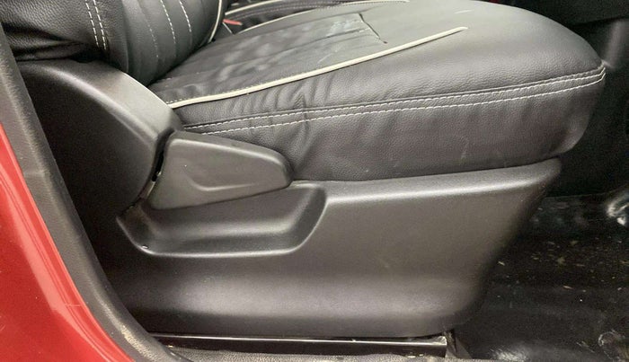 2019 Datsun Redi Go S 1.0 AMT, Petrol, Automatic, 46,905 km, Driver Side Adjustment Panel