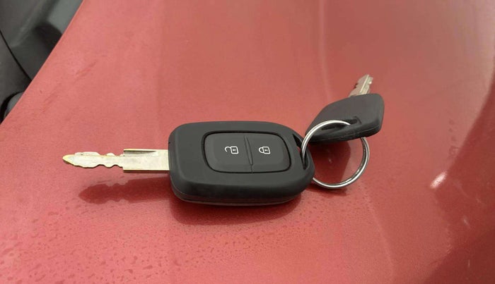 2019 Datsun Redi Go S 1.0 AMT, Petrol, Automatic, 46,905 km, Key Close Up