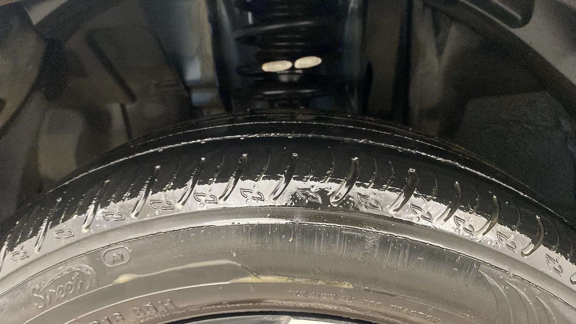 LHS-Front-Tyre-Tread-20