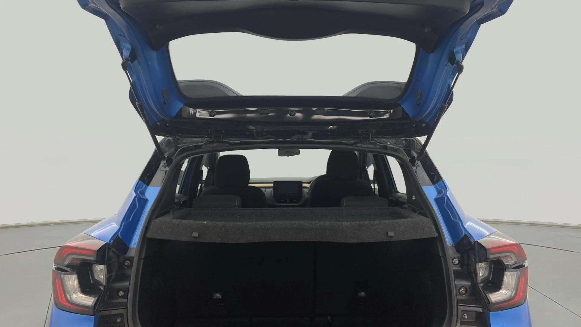 Boot-Open-Top-Half-View-43