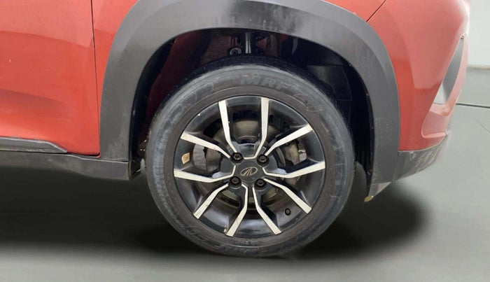 2018 Mahindra KUV 100 NXT K8 P 6 STR, Petrol, Manual, 99,766 km, Right Front Wheel