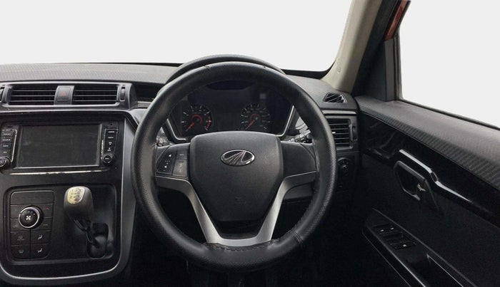 2018 Mahindra KUV 100 NXT K8 P 6 STR, Petrol, Manual, 99,766 km, Steering Wheel Close Up