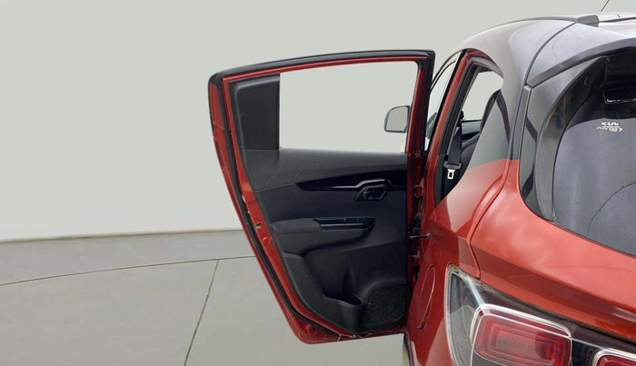 2018 Mahindra KUV 100 NXT K8 P 6 STR, Petrol, Manual, 99,766 km, LHS Rear Door