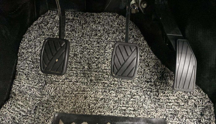 2022 Maruti Alto K10 VXI, Petrol, Manual, 54,250 km, Pedals