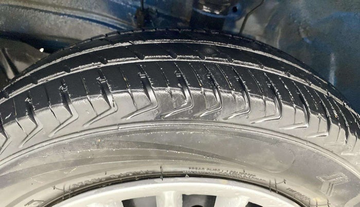 2022 Maruti Alto K10 VXI, Petrol, Manual, 54,250 km, Left Front Tyre Tread