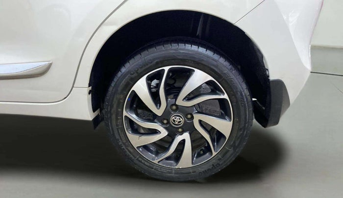 2021 Toyota Glanza G, Petrol, Manual, 27,991 km, Left Rear Wheel
