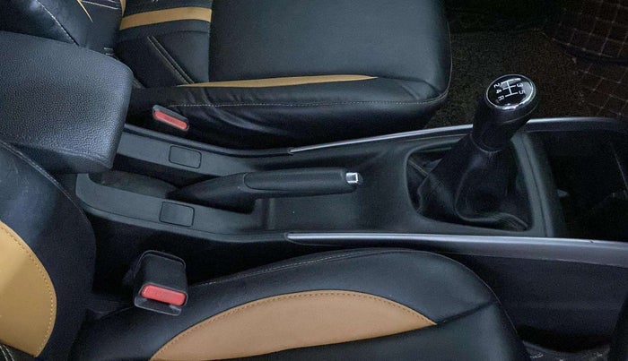 2021 Toyota Glanza G, Petrol, Manual, 27,991 km, Gear Lever