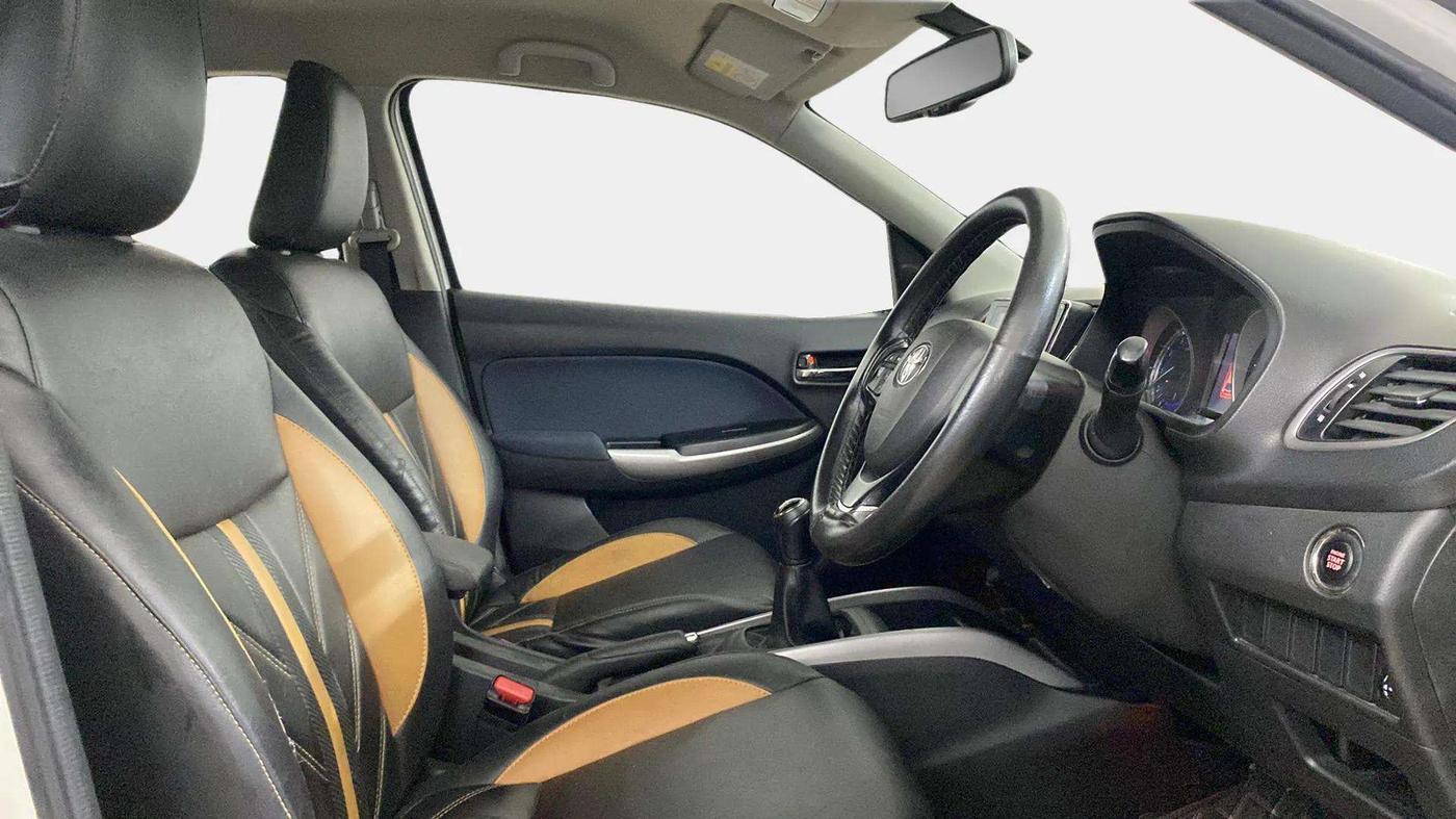 2021 Toyota Glanza G, Petrol, Manual, 27,991 km, Right Side Front Door Cabin