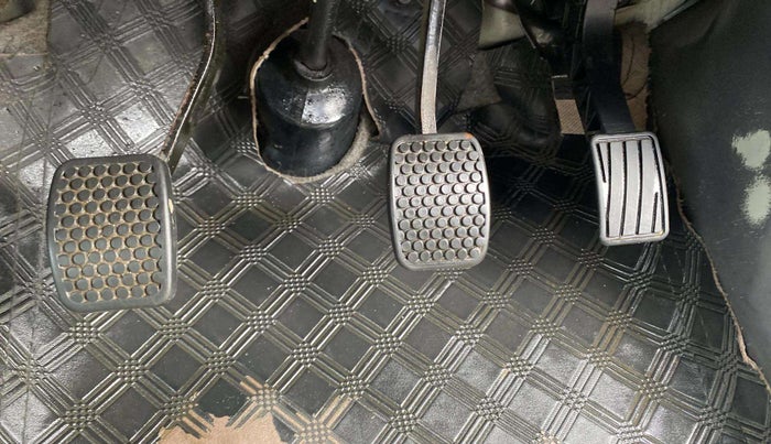 2023 Maruti Eeco 5 STR AC, Petrol, Manual, 26,162 km, Pedals