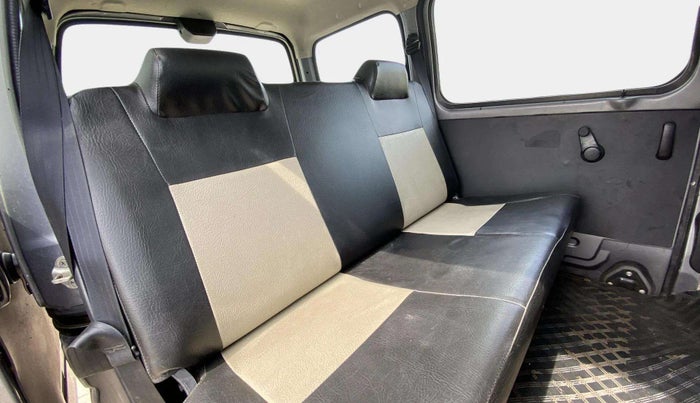 2023 Maruti Eeco 5 STR AC, Petrol, Manual, 26,162 km, Right Side Rear Door Cabin