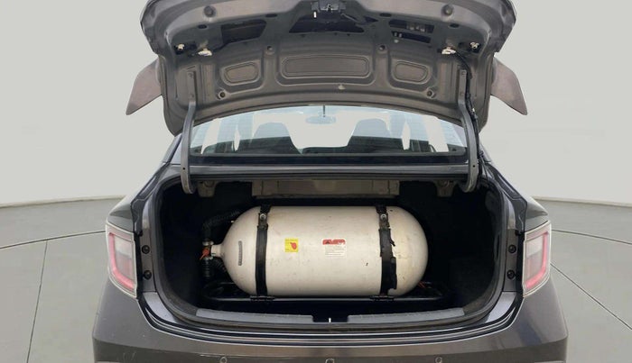 2022 Hyundai AURA S 1.2 CNG, CNG, Manual, 47,017 km, Boot Inside