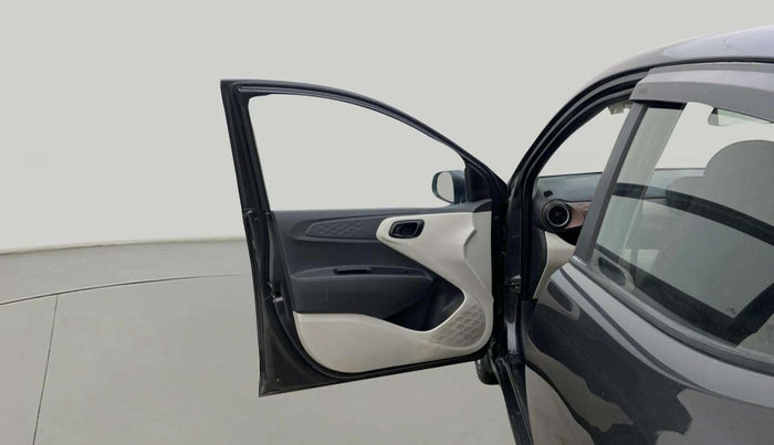 2022 Hyundai AURA S 1.2 CNG, CNG, Manual, 47,017 km, LHS Front Door