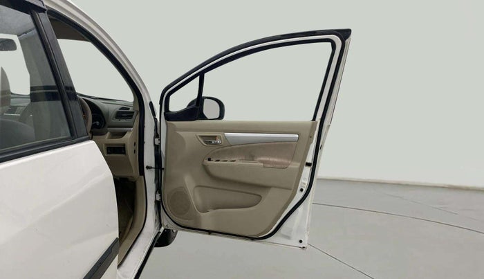 2013 Maruti Ertiga VXI, Petrol, Manual, 68,160 km, RHS Front Door